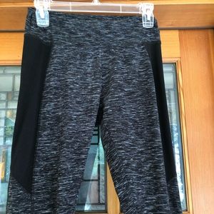 Black and grey Balance leggings
